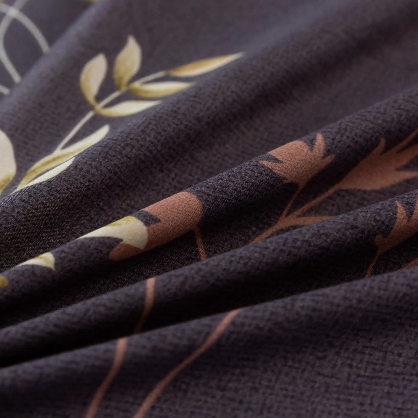 Golden Flowers Bedding Set