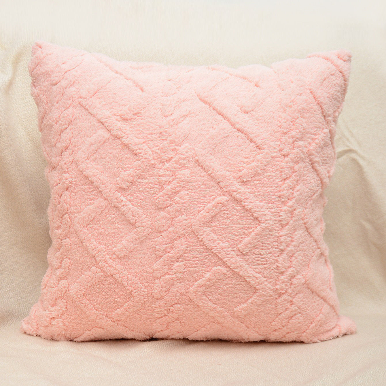 Cut Flower Plush Jacquard Cushion Cover